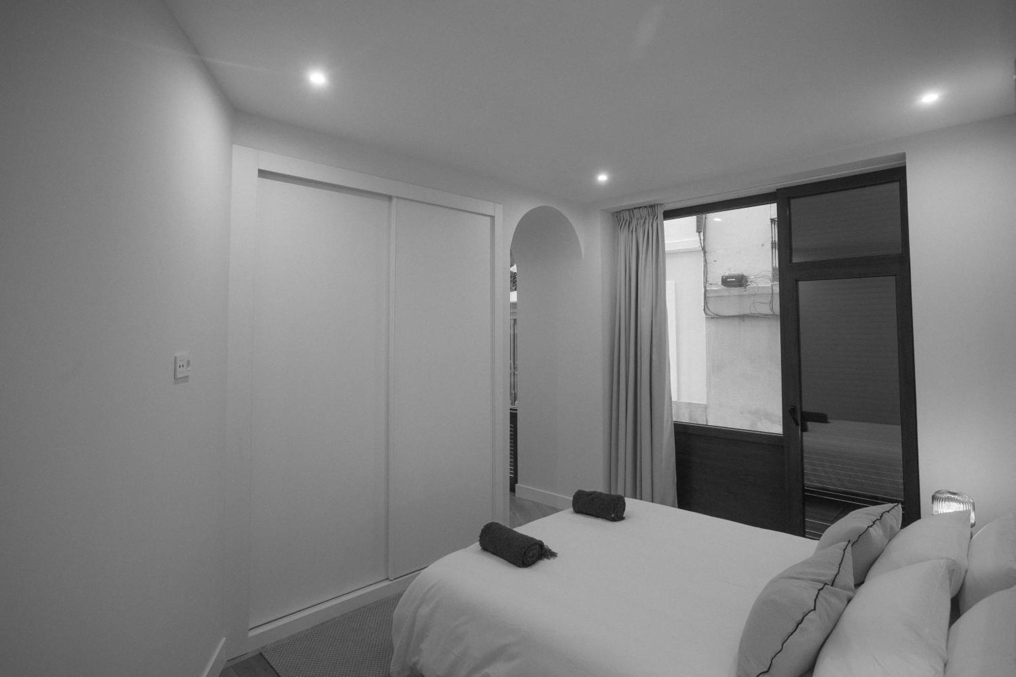 Apartamentos Cervantes Бадахос Екстериор снимка