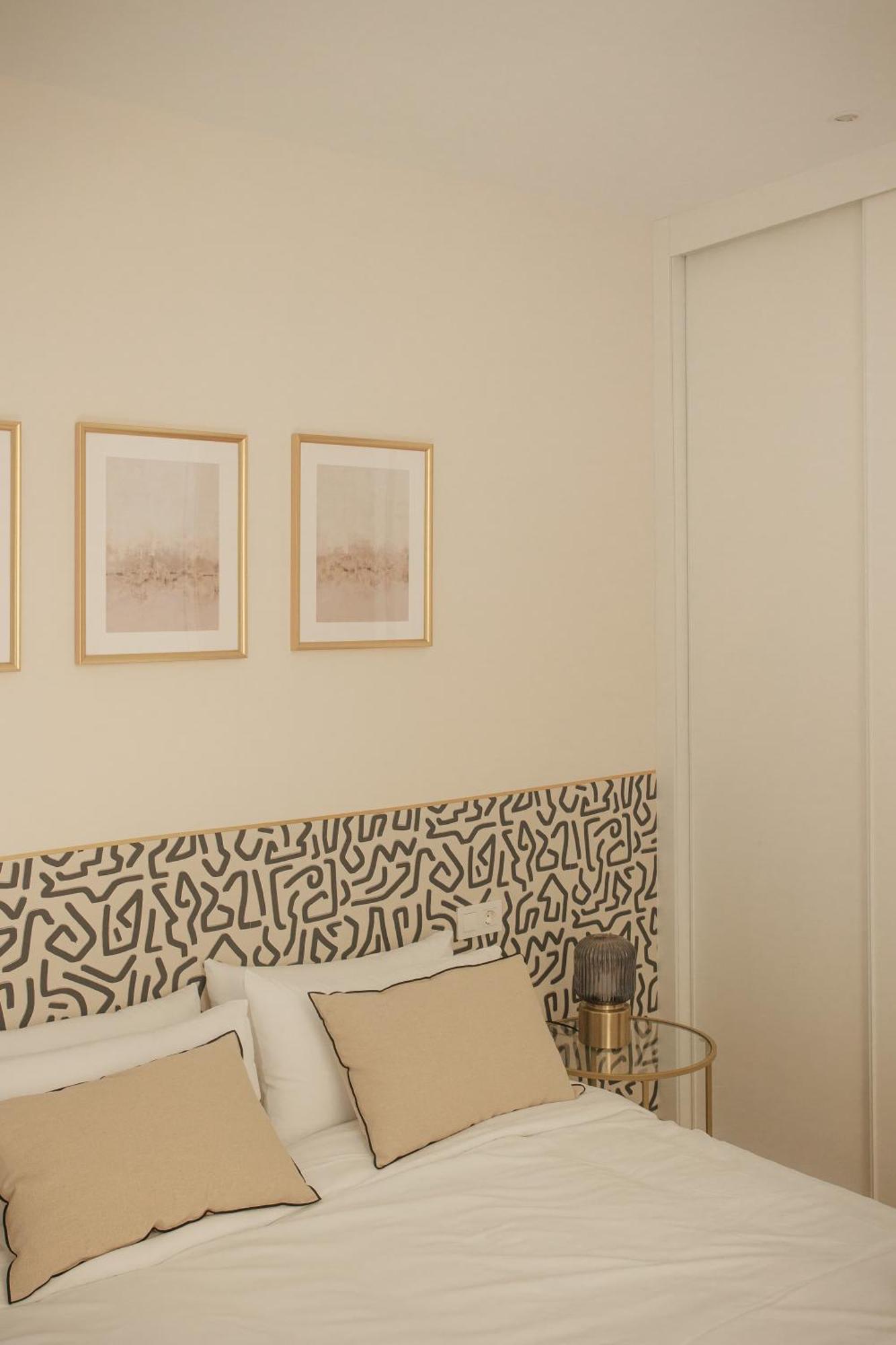Apartamentos Cervantes Бадахос Екстериор снимка