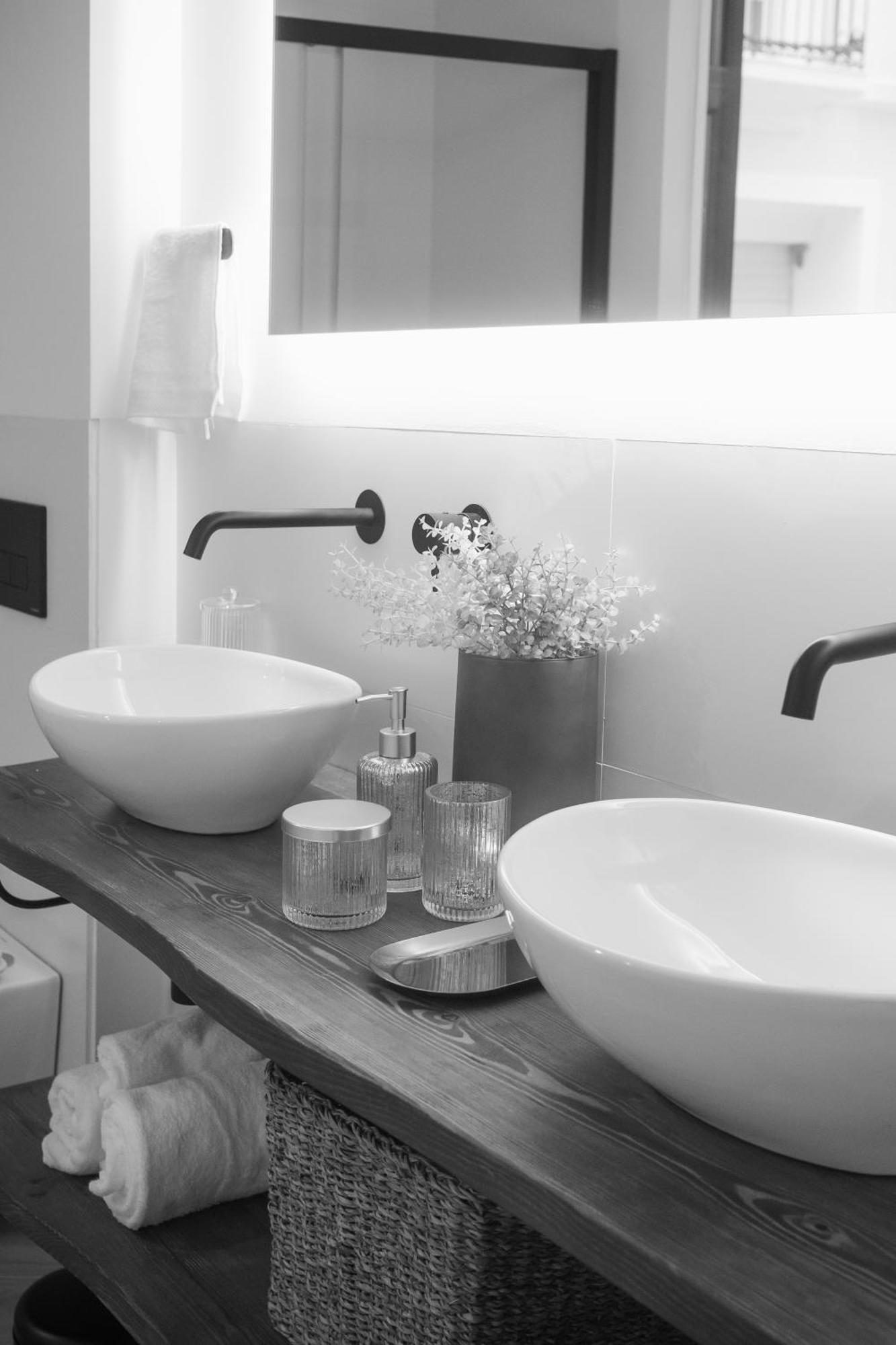 Apartamentos Cervantes Бадахос Екстериор снимка
