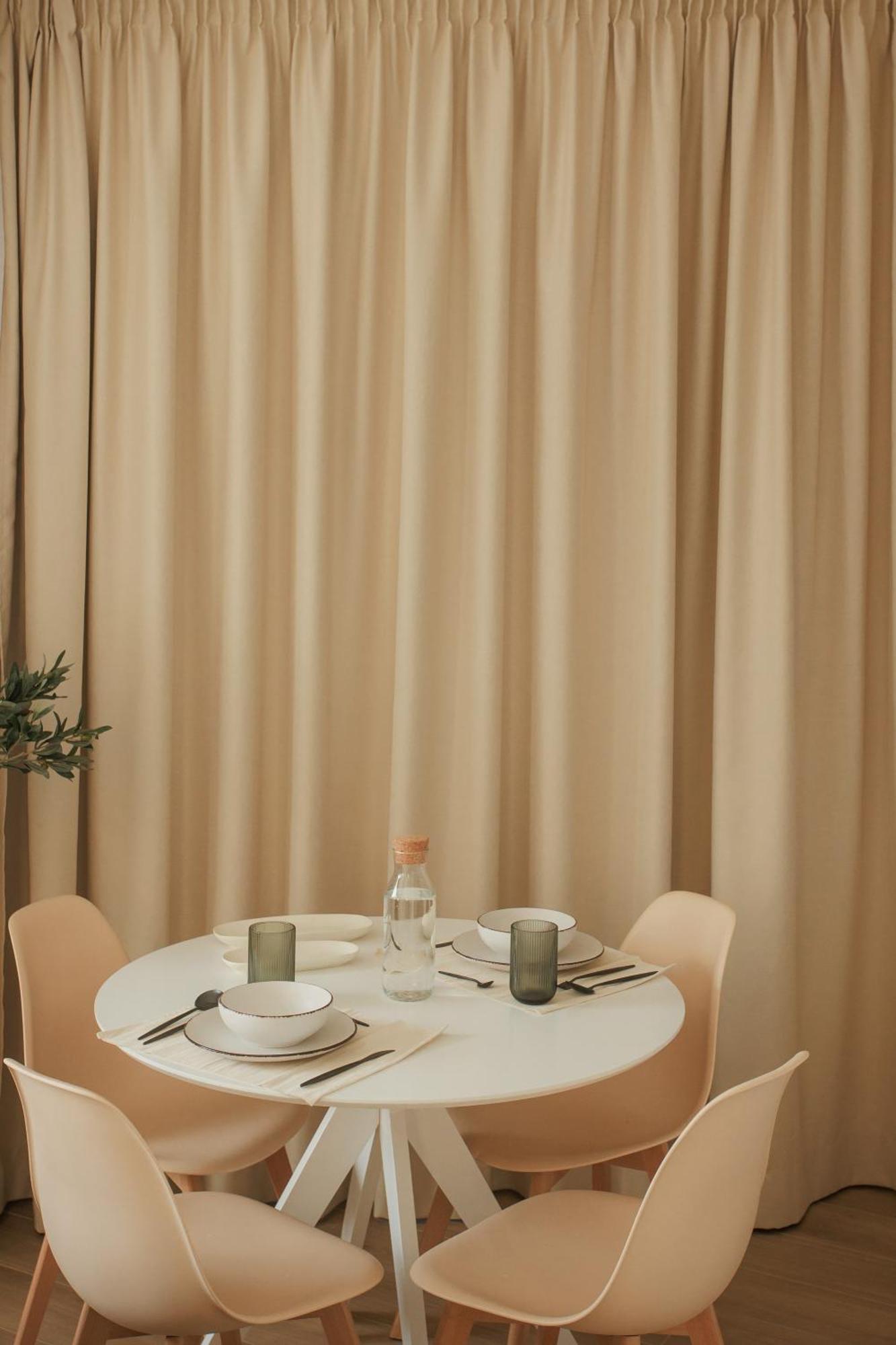 Apartamentos Cervantes Бадахос Екстериор снимка