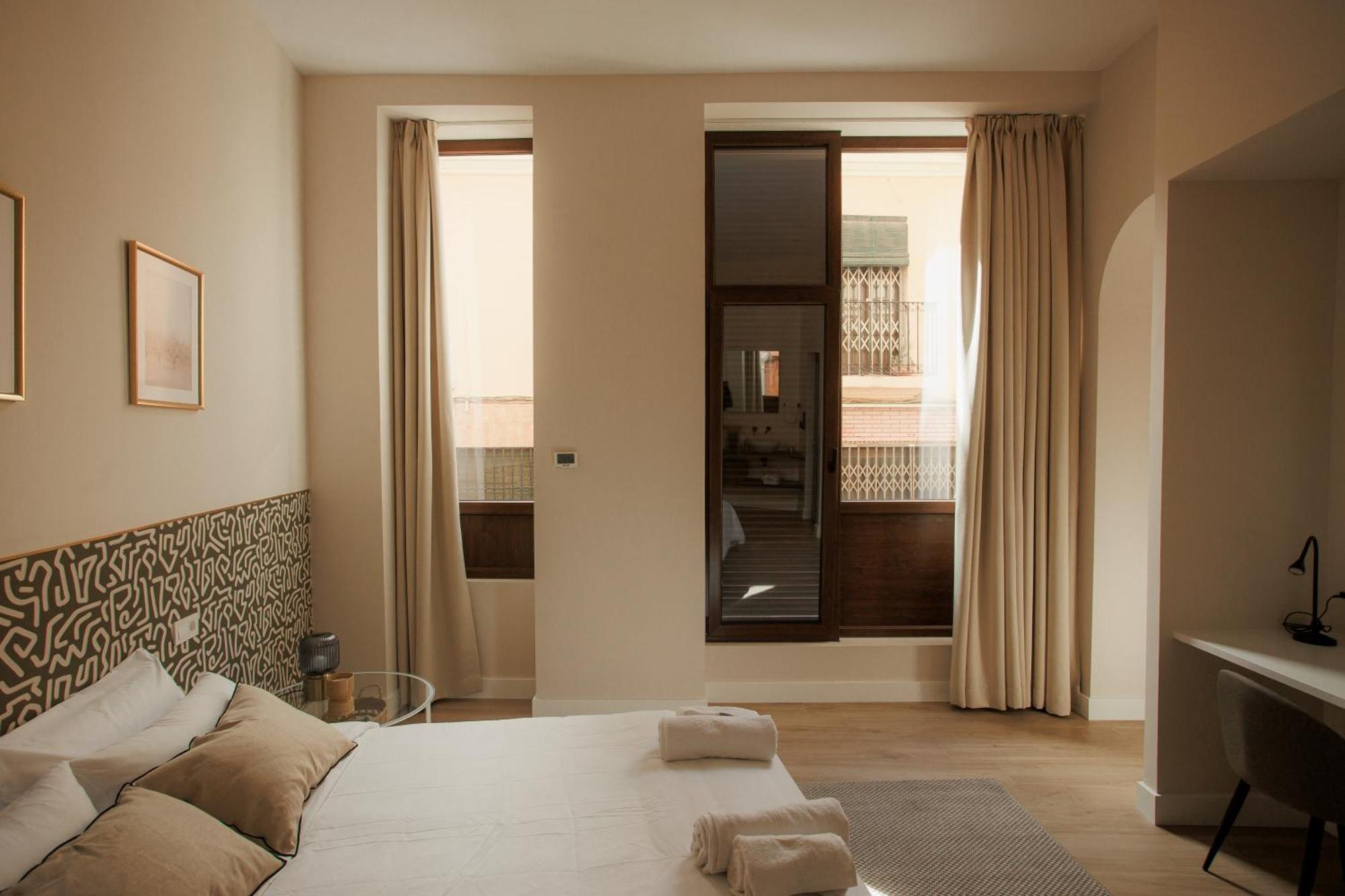 Apartamentos Cervantes Бадахос Екстериор снимка