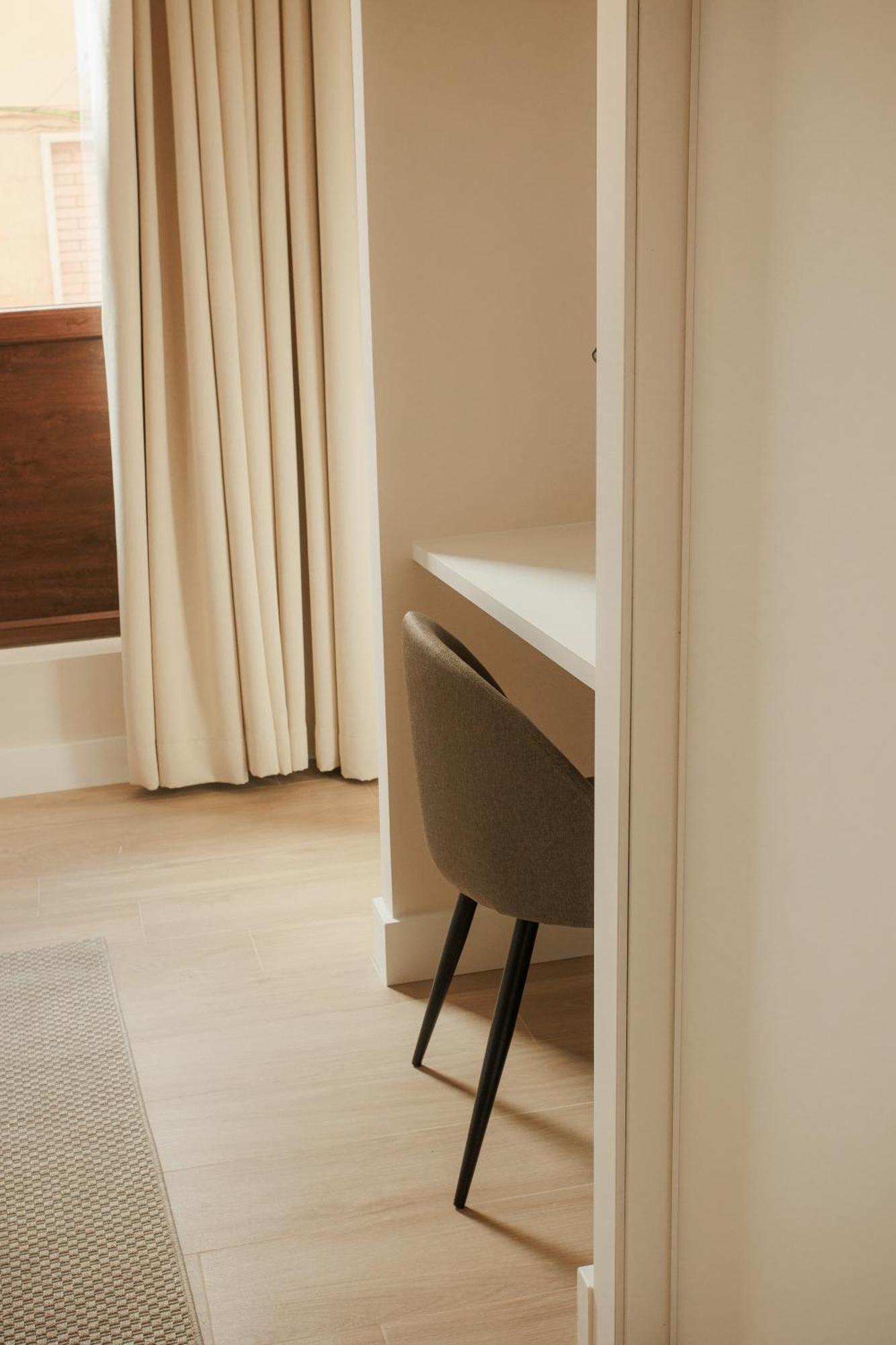 Apartamentos Cervantes Бадахос Екстериор снимка