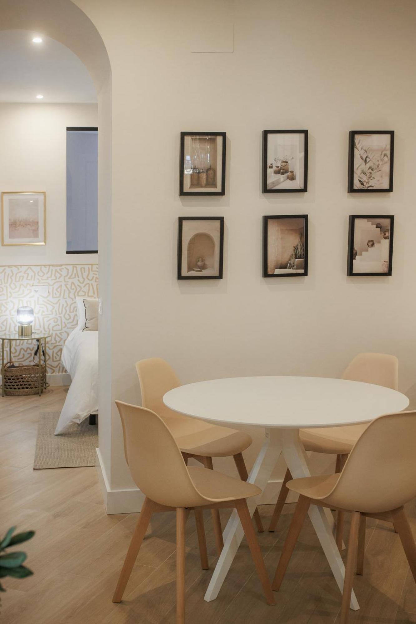 Apartamentos Cervantes Бадахос Екстериор снимка
